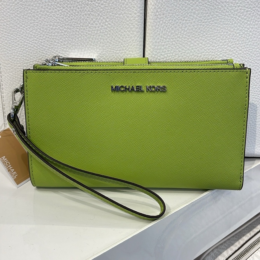 MICHAEL KORS LG DOUBLE ZIP WRISTLET Wallet Phone Case Holder 
Lime
NWT - Picture 3 of 16